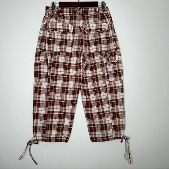 NWT Anthropologie Pilcro Slim Plaid Cargo Capris 90's Style Y2K Style Size Small - Picture 3 of 14